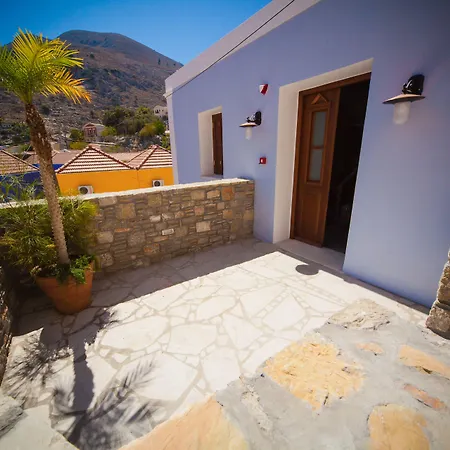 Kaminos Boutique * Symi