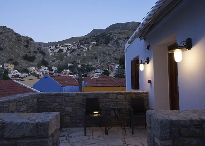 Kaminos Boutique Simi