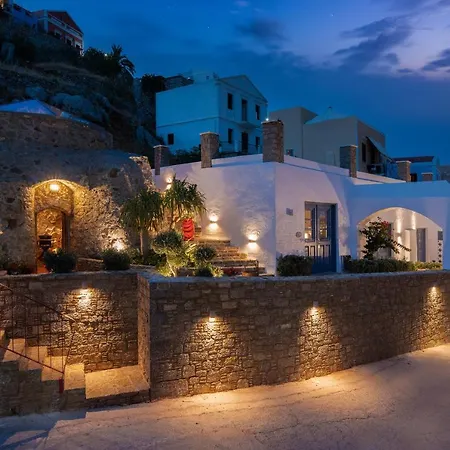 Kaminos Boutique * Symi