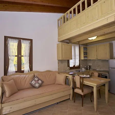 Kaminos Boutique * Symi