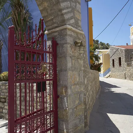 Kaminos Boutique Апартаменты Сими