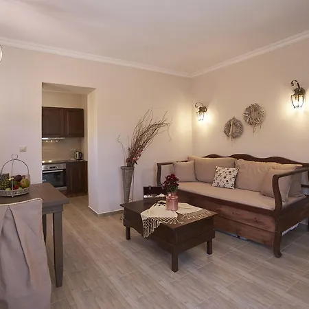 Kaminos Boutique * Sými