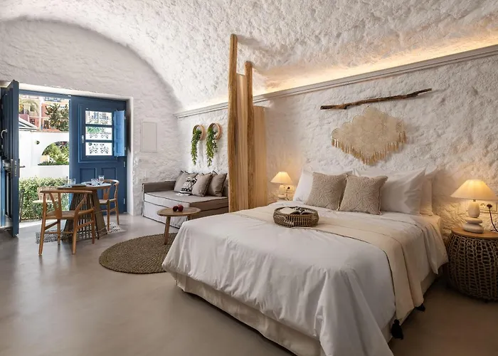 Kaminos Boutique * سيمي