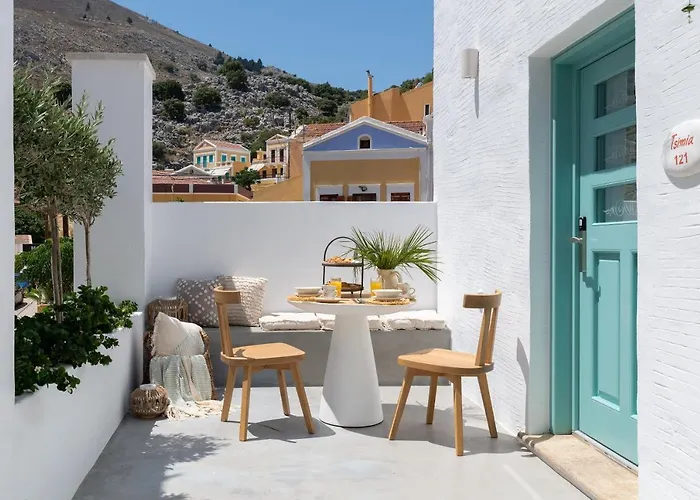 Kaminos Boutique شقة سيمي