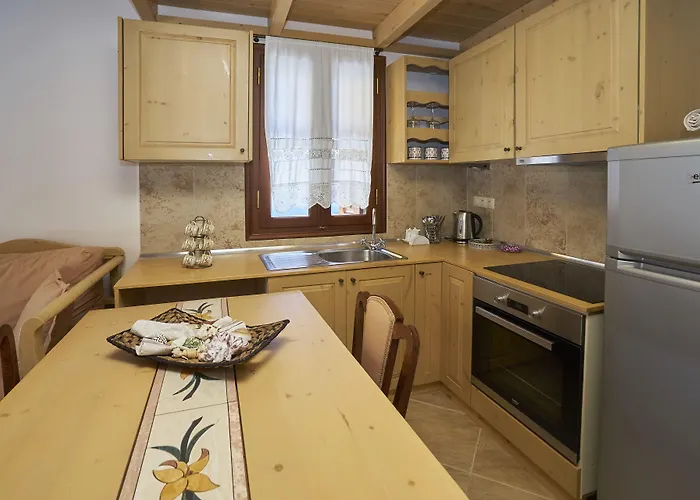 Kaminos Boutique شقة