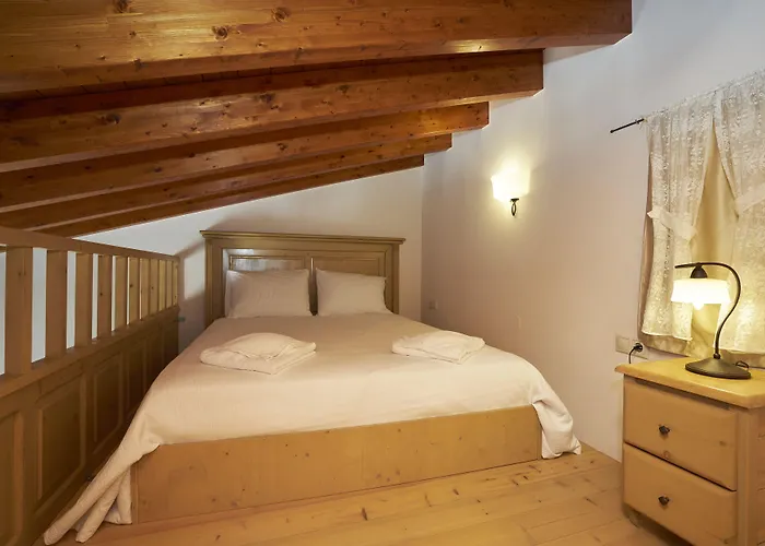 Kaminos Boutique شقة سيمي