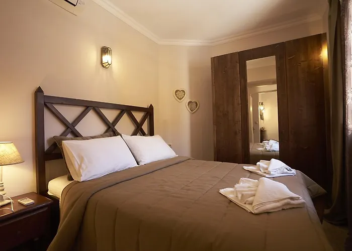 Kaminos Boutique شقة